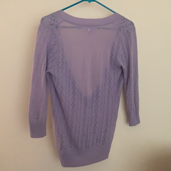 Pretty lavender sweater - Picture 2 of 3